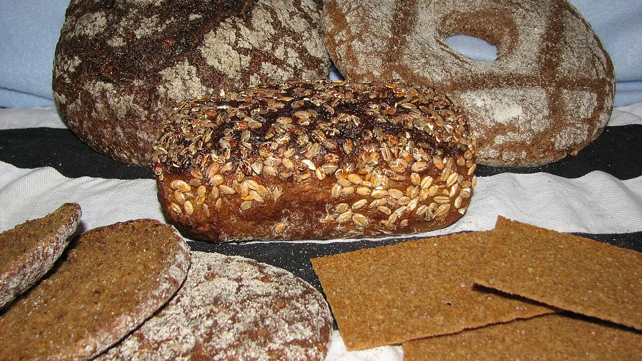 Frisches Roggenbrot